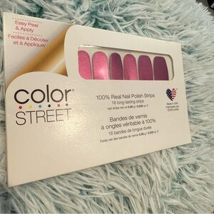 Iris-dium NWT Color Street Nail Strips. Nonsmoking pet free home.